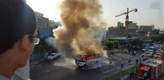 آتش&zwnj;سوزي ميني&zwnj;بوس كاركنان هواپيمايي