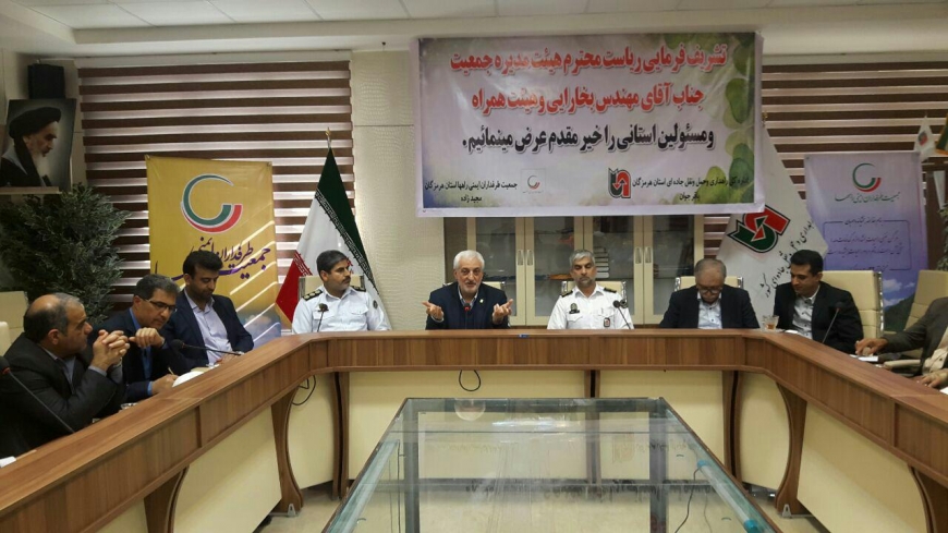 جلسه هم انديشي با حضور ريئس هيئت مديره جمعيت طرفداران ايمني راهها